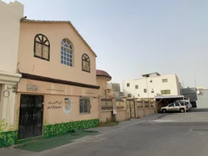 بيت كامل وباوازا