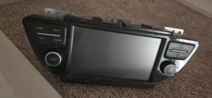 شاشة سيارة جيلي X7 وكاله بدون عيوب او مشاكل شغاله 100/100