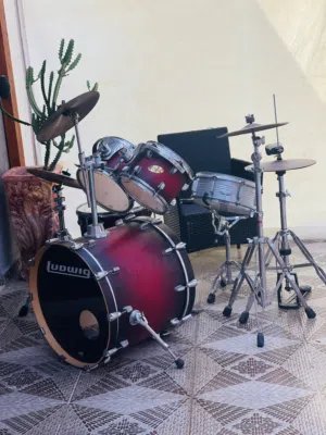 درامز Ludwig أصلي