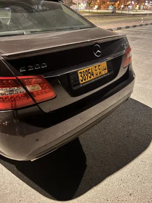 Used Mercedes Benz E-Class in Al Dakhiliya