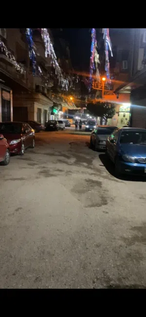 باكية جراج بسعر مخفض للكاش
