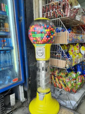 للبيع ماكنة علكة
