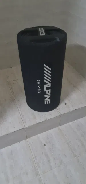 مضخم صوت مستعمل جديد