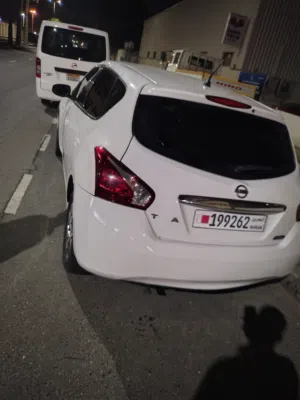 Nissan tidda 2014 model