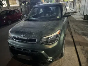 عندي صول وارد امريكي مكينه 2000موديل 2014 ماشيه 75 الف