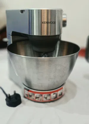 KENWOOD 5in 1 blendar. looking nice