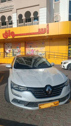 رينو تاليسمان 2018، سيدان، لون أبيض، كماليات متقدمة،