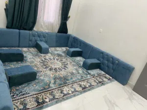 غرفة جلوس جديدة و مميزة