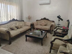 طقم كنب ضيوف خشب زان مستعمل للبيع