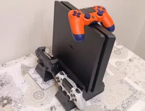 بلاستيشن 4 معدل مستعمل استخدام شخصي الجهاز نظيف مش مفتوح ومش مقحط ولا مخدش