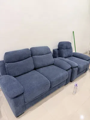 كنبة وكرسي
