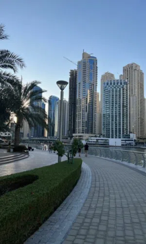 بناية للبيع ركن بالعشار على شارع الكويت