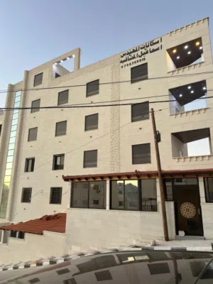 4 Bedrooms . 3 Bathrooms . 170 m22