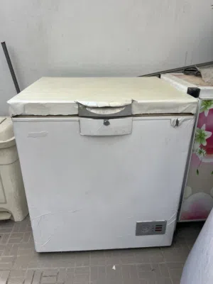 مجمدة تعمل 100%
