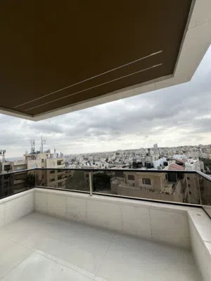 شقة طابق اول مساحة 190م2 قرب مركز امن الرشيد (تدفئة غاز مركزي راكب