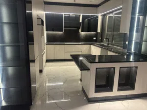 شقة فندقية للايجار في اجمل منطقة بالجبيهة في حي المخابرات تبعد عن الجامعة الاردنية 8 دقائق