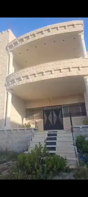 ‏أكثر من 6 غرف ‏.‏ أكثر من 6 حمامات ‏.‏ 500 م٢‏3