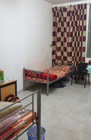 مشاركة سرير 700 درهم