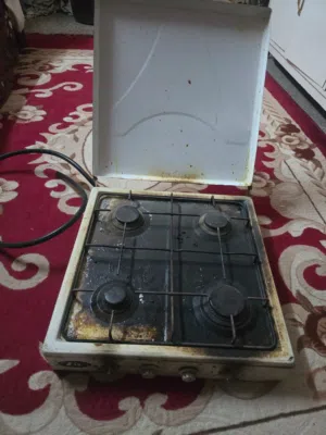 طباخ اربع عيون