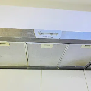 عدد 2 شفاط مطبخ الكترولكس (Electrolux) ستانلس ستيل - بحالة جيدة