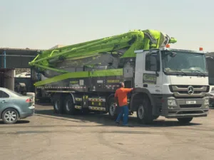 مضخة خرسانه 56 متر ، رأس مرسيدس موديل 2019  Zoomlion، قابل للتفاوض