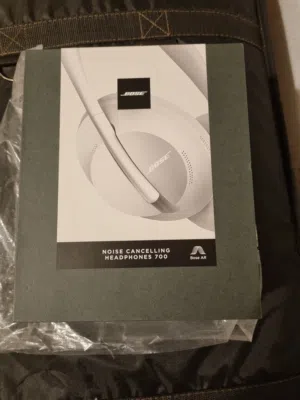 Bose ORIGINAL  Noise Canceling 700  headphones سماعات بوز اصلية 700