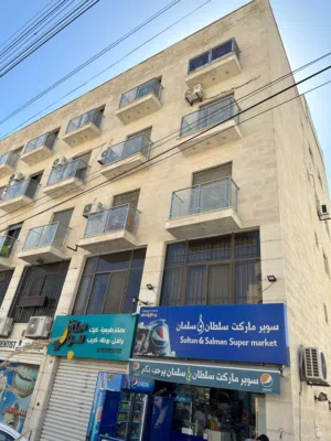 شقة مفروشة للإيجار مقابل كلية الرياضة (عرجان)
