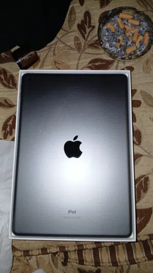 Apple iPad (9th generation) موديل A2602 فالحجم تبعه هيك: حجم الشاشة: 10.2 إنش الأبعاد: تقريباً 25.0