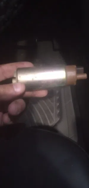 طرمبة بنزين مستعمله شغاله للبيع موجوده باربد