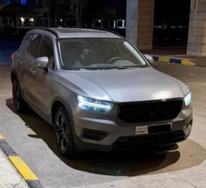 volvo  CX40 T4  2021