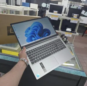جيل 13 كور Core i7 هارد 512 و رام 16 حجم شاشة 15.6 FHD