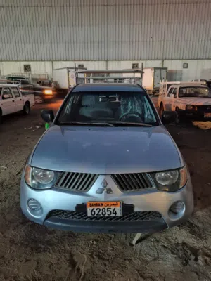 Mitsubishi l200 2008 neat and clean