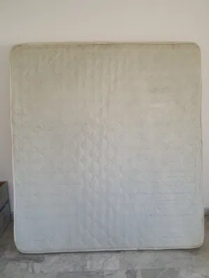 وفرشة نوم نصف طبية