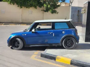 للبيع او تبديل ميني كوبر اس
