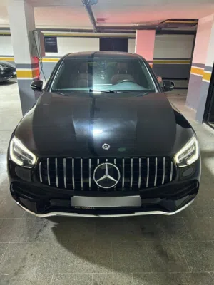 مرسيدس Glc300e اعلى صنف 2021 لون ملوكي اسود فحص كامل