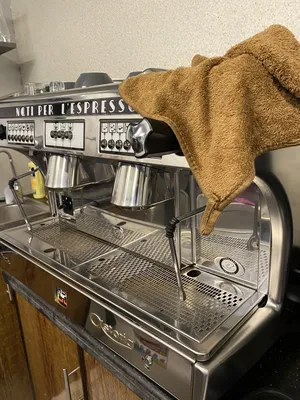 معدات كوفي متكاملة ما تحتاج اي اضافة.. Complete coffee equipment that does not require any additions