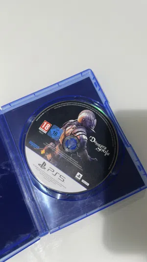 شريط لعبة Demons Souls للبيع حط سعرك وشيل والله جديدة ومو مستخدم غير يومين