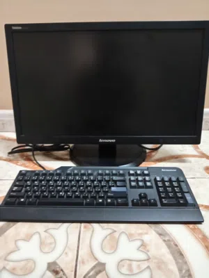 كمبيوتر مكتبي للبيع