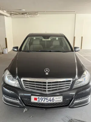 Mercedes Benz 2012 in excellent condition with low mileage Full Options
