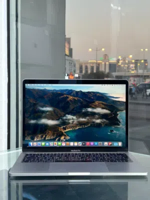 MACBOOK PRO   MODEL A1708 INTEL CORE i5 PROCESSOR  16GB OF RAM  256GB APPLE SSD APPLE NEW LOGO