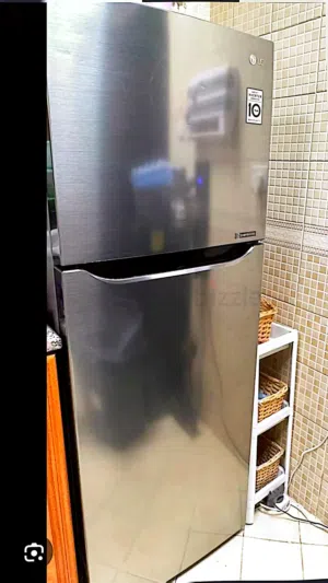 ثلاجه lg حاله ممتازه