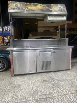 عربايه ذره وبطاطه مع ثلاجه داخليه مساحه كبيره