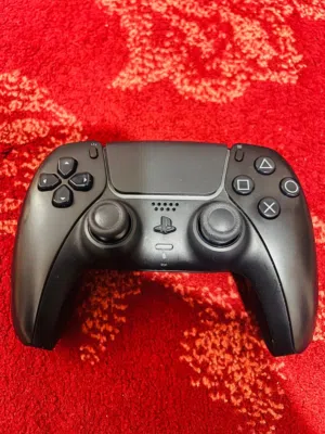 original Ps5 controller black Chrome colour only 1 month used very clean and well maintained