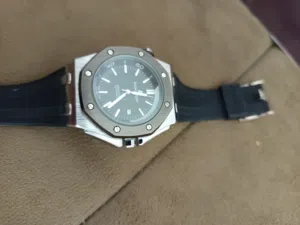 ساعه اوديمار عقارب بتاريخ