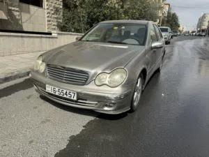 2006 Mercedes c200 ممشى قليل