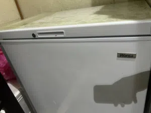 فريزر مستعمل مو بالاحتياج نظيفه وزينه ومافيها اي خرابات مع القاعده والتنظيف للبيع