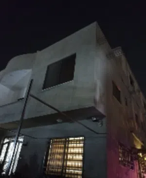  Building for Sale in Zarqa Hay Al-Rasheed - Rusaifah