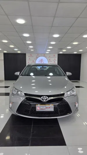 Toyota Camry SE 2017 شكل رياضي • اعتمادية تويوتا • صرفية ممتازة سيارة عملية + فخامة يومية