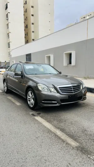 used-mercedes-benz-e-class-in-benghazi