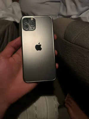 Apple iPhone 11 Pro 256 GB in Al Batinah